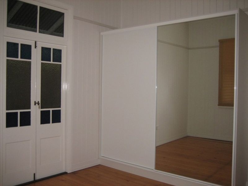 24 Cothill Road, Booval QLD 4304