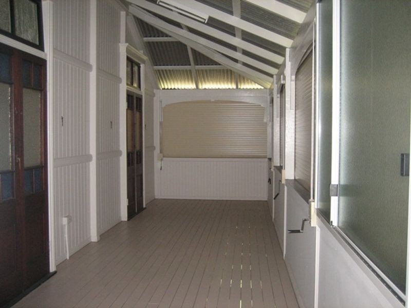 24 Cothill Road, Booval QLD 4304