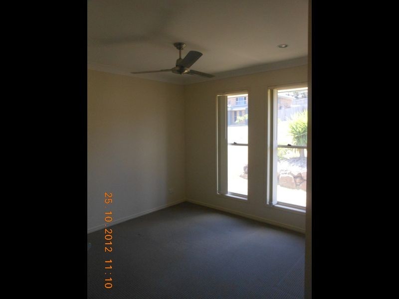 8 Barwell Street, Brassall QLD 4305