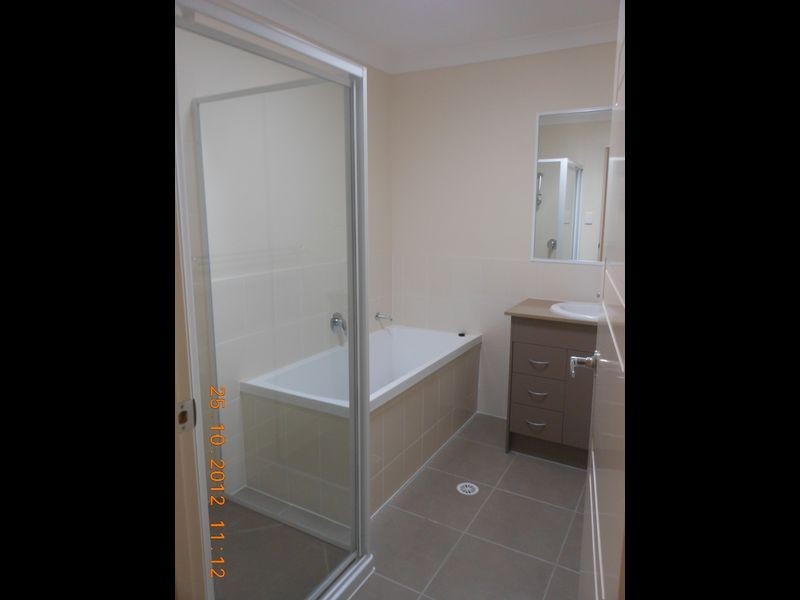 8 Barwell Street, Brassall QLD 4305