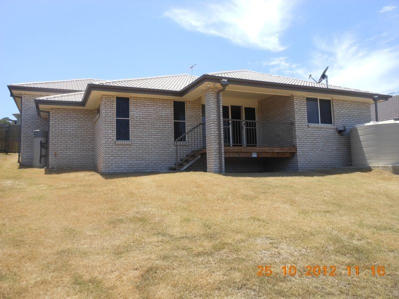 8 Barwell Street, Brassall QLD 4305