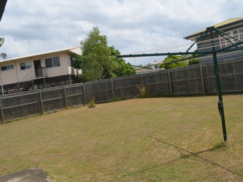 7 Robert Street, Ebbw Vale QLD 4304