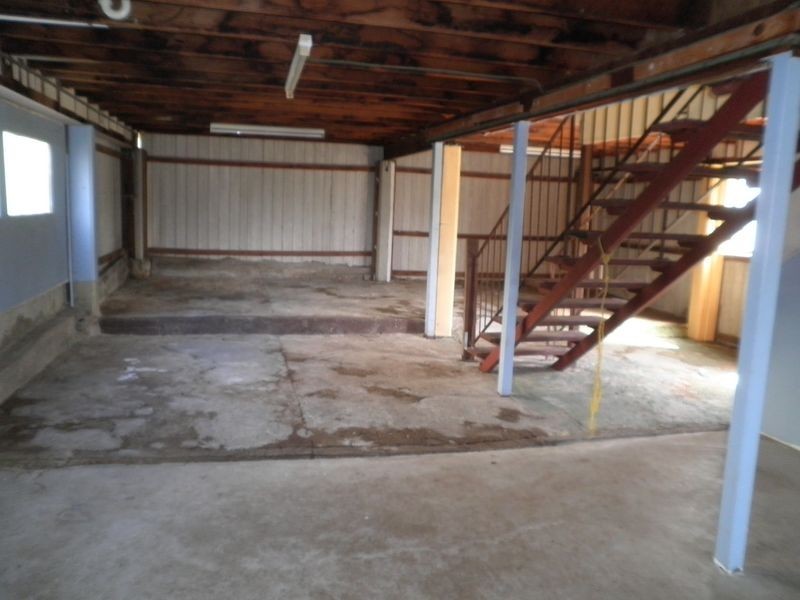 11 Gibbs st, Churchill QLD 4305