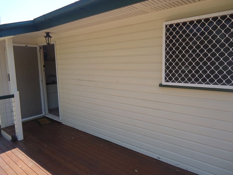 18 Flinders Drive, Leichhardt QLD 4305