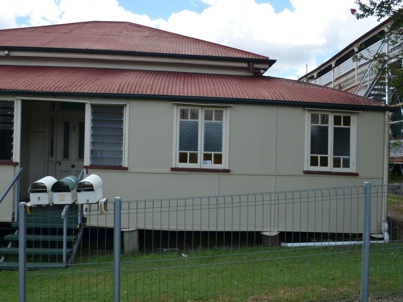 1/7 Brisbane Street, Ipswich QLD 4305