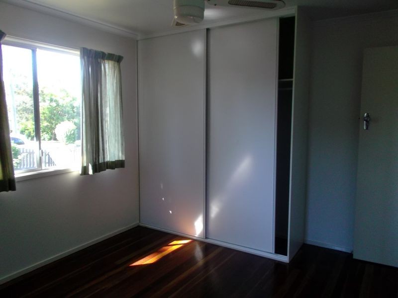 9 Mornington Crescent, One Mile QLD 4305