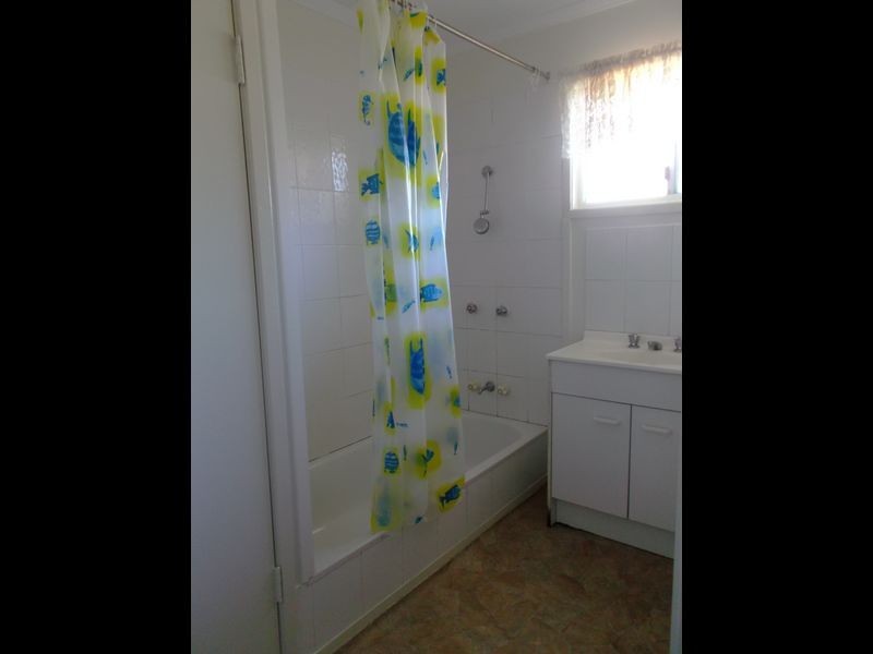 9 Mornington Crescent, One Mile QLD 4305