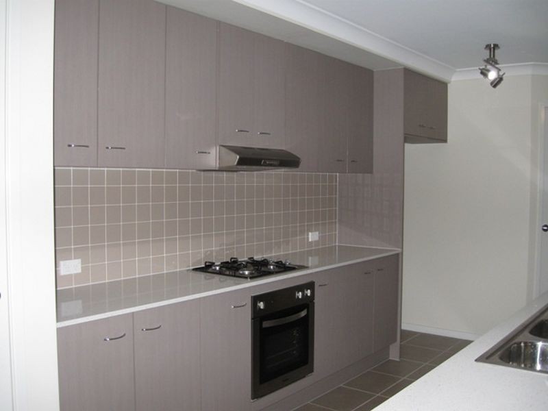 21 Doyle Street, Silkstone QLD 4304