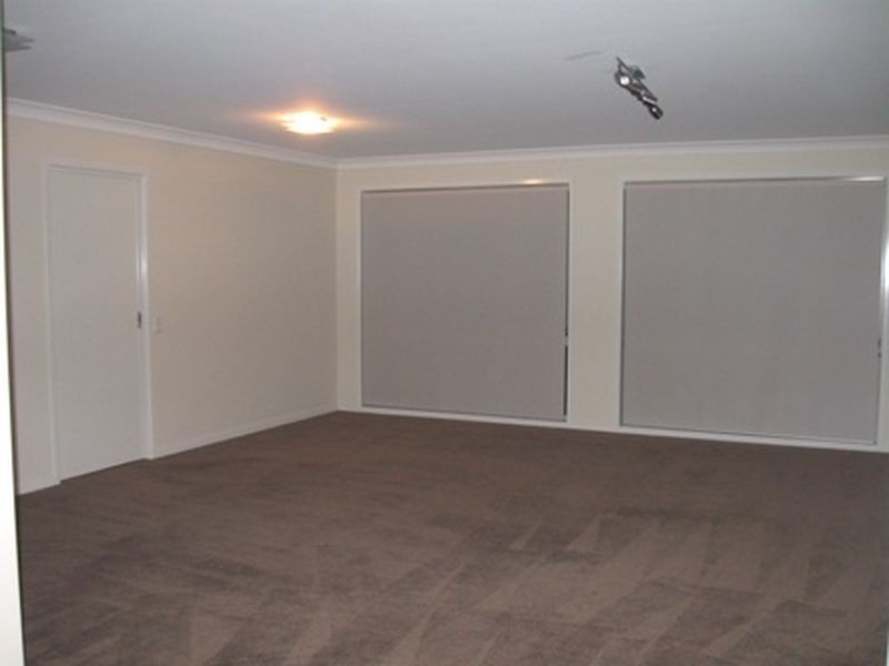 21 Doyle Street, Silkstone QLD 4304