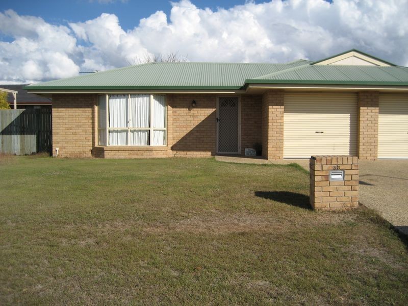 33 Rockman Drive, Raceview QLD 4305