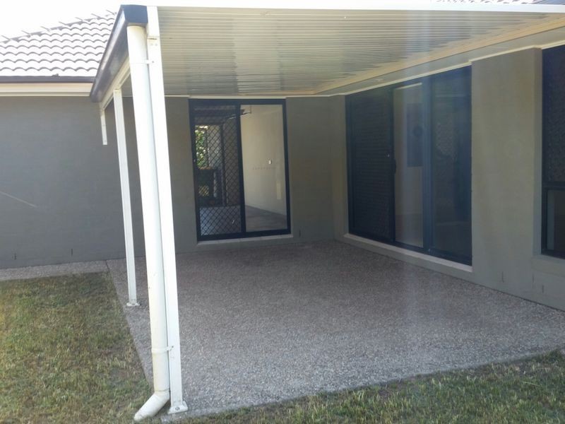 13 Bosswood Court, Yamanto QLD 4305