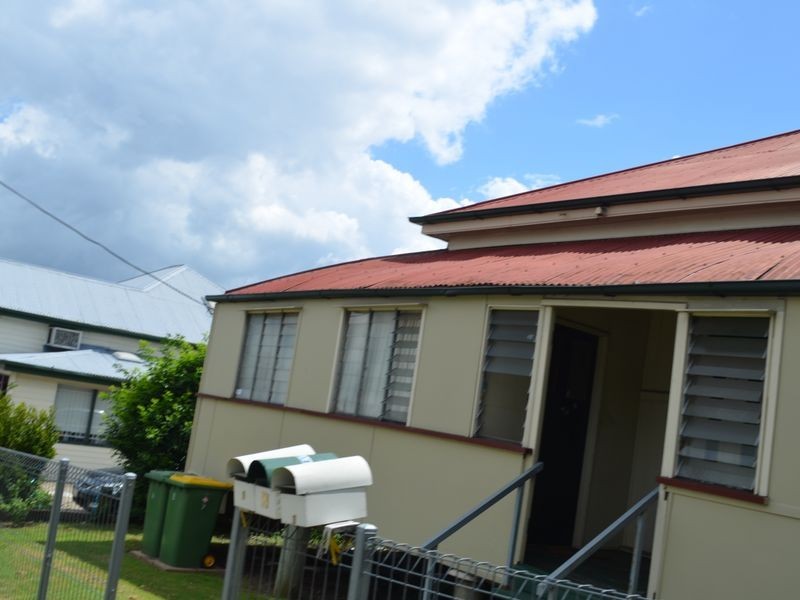 1/7 Brisbane Street, Ipswich QLD 4305