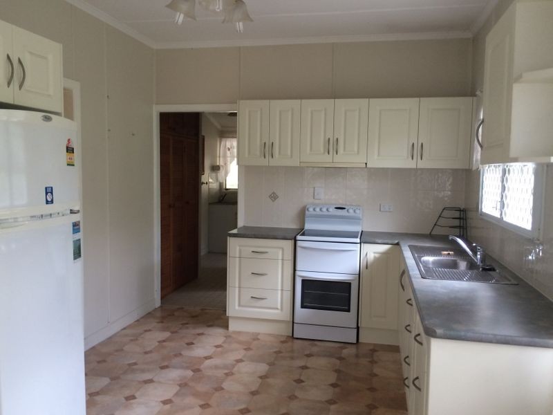 117 Pine Mountain Road, Brassall QLD 4305