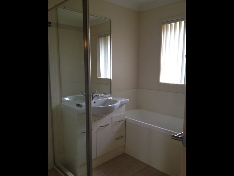 85 Grace Street, Wulkuraka QLD 4305