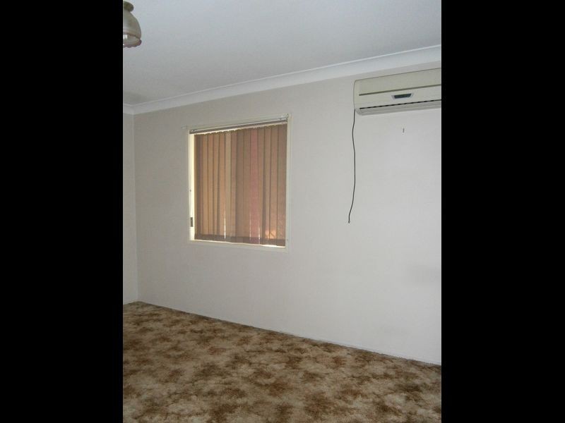 3 Carl Lane, North Ipswich QLD 4305