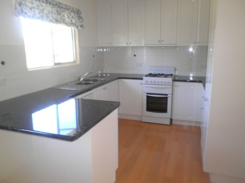 8 Sonter Street, Raceview QLD 4305