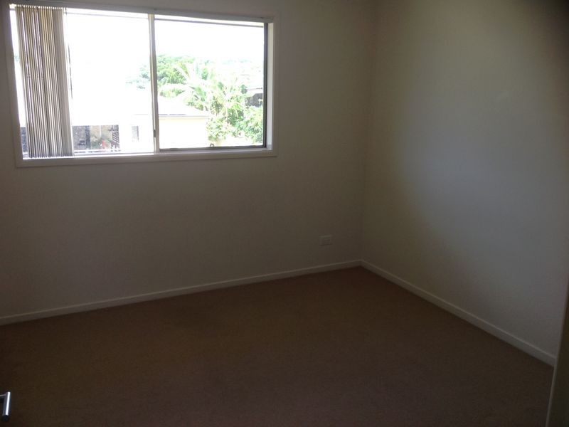 2/37 Jacaranda st, East Ipswich QLD 4305