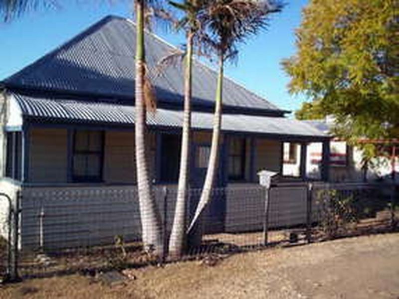 94 Barclay Street, Bundamba QLD 4304