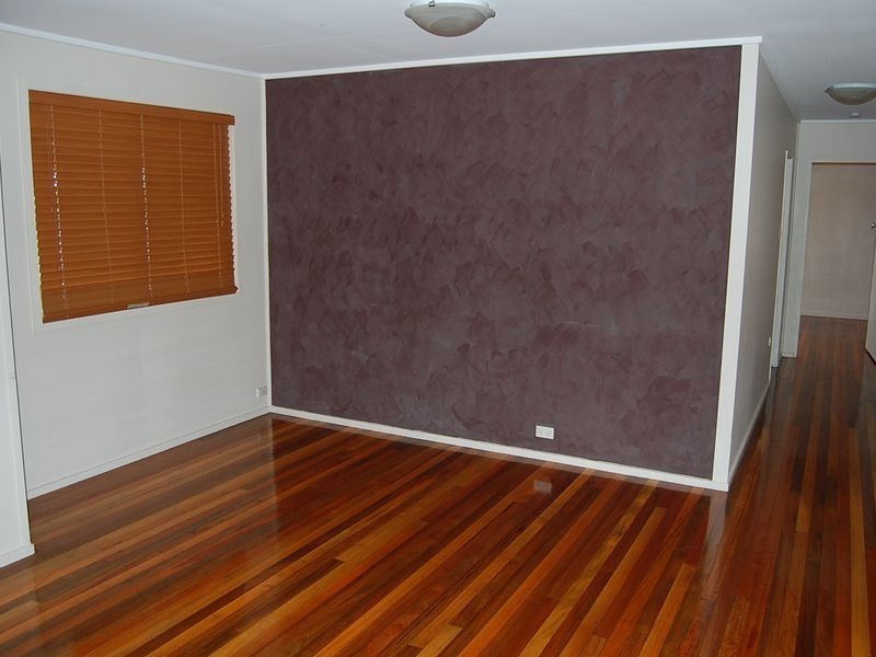 2 Peacock Street, One Mile QLD 4305