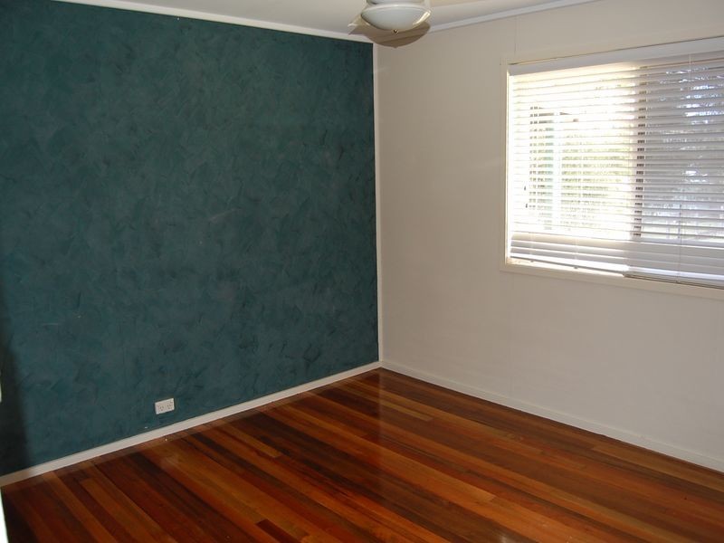 2 Peacock Street, One Mile QLD 4305
