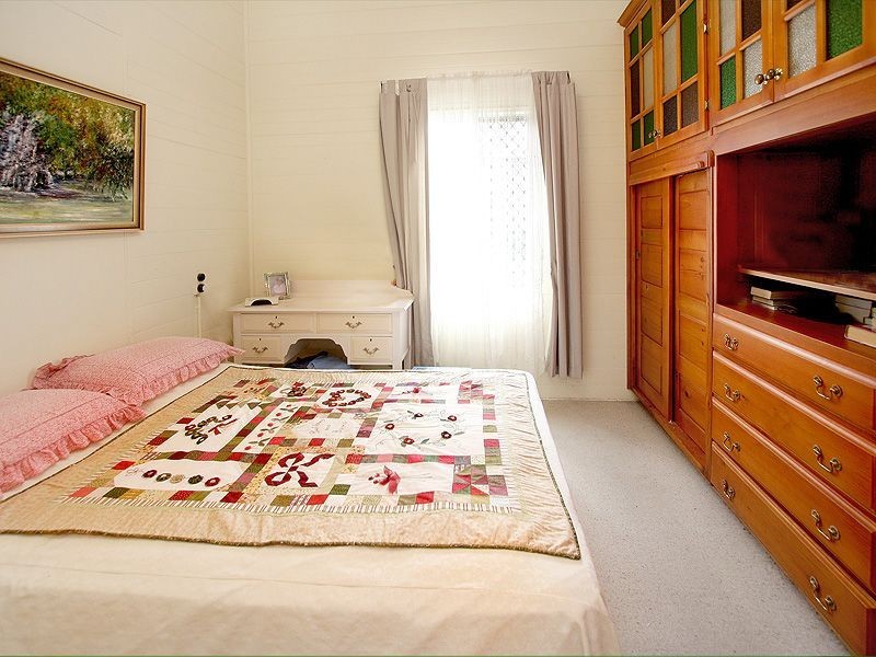 18 Waghorn st, Woodend QLD 4305