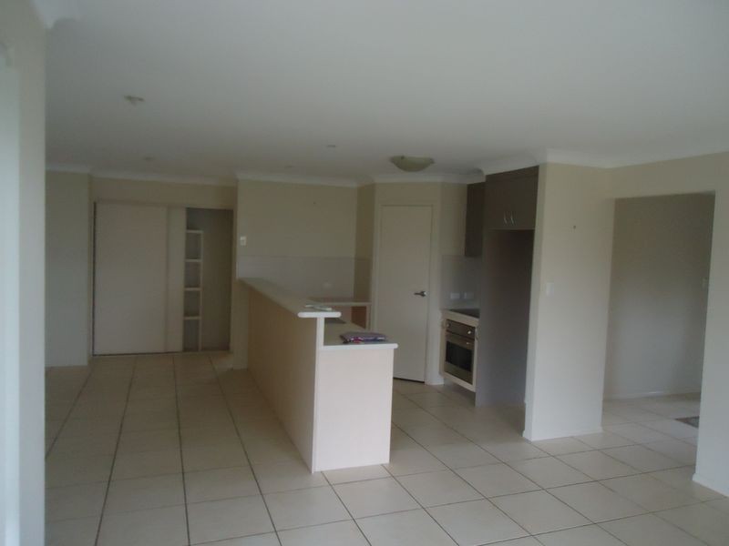 20 Banksia Drive, Raceview QLD 4305