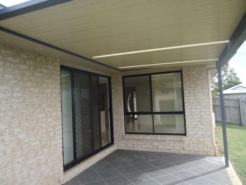 20 Banksia Drive, Raceview QLD 4305