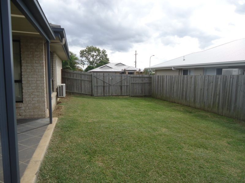 20 Banksia Drive, Raceview QLD 4305