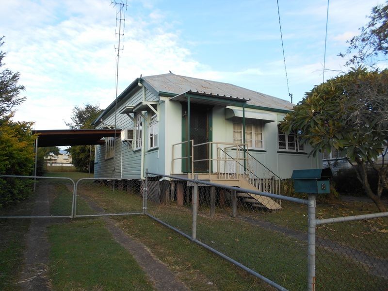 8 Cole Street, Booval QLD 4304