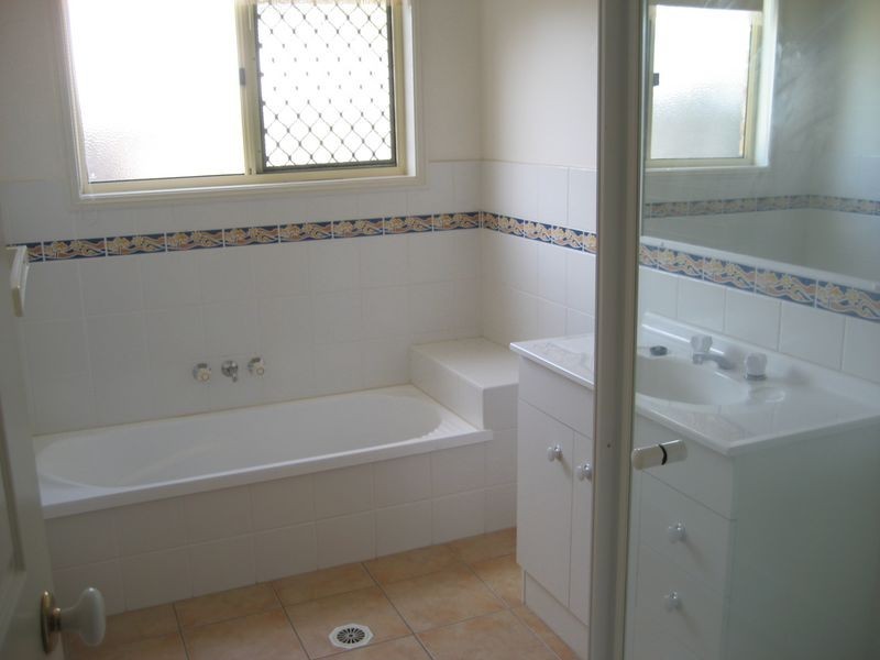 2/21 Cocos Place, Raceview QLD 4305