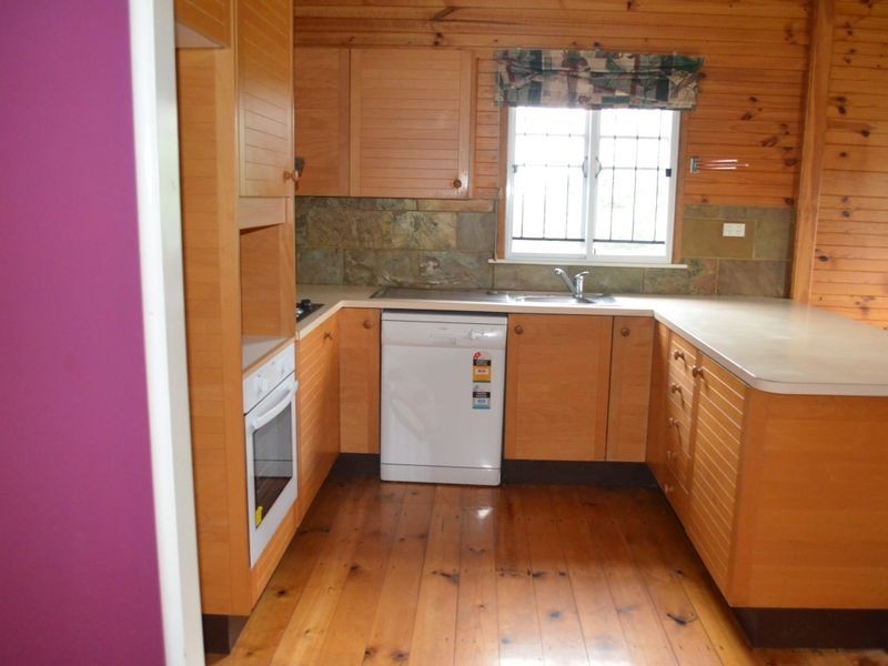 14 Cameron Street, Brassall QLD 4305