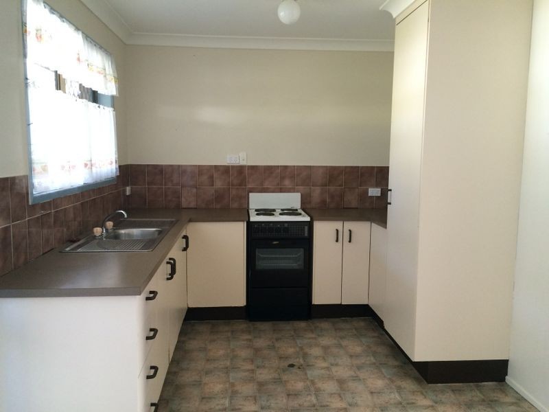 66 Collins Street, Brassall QLD 4305