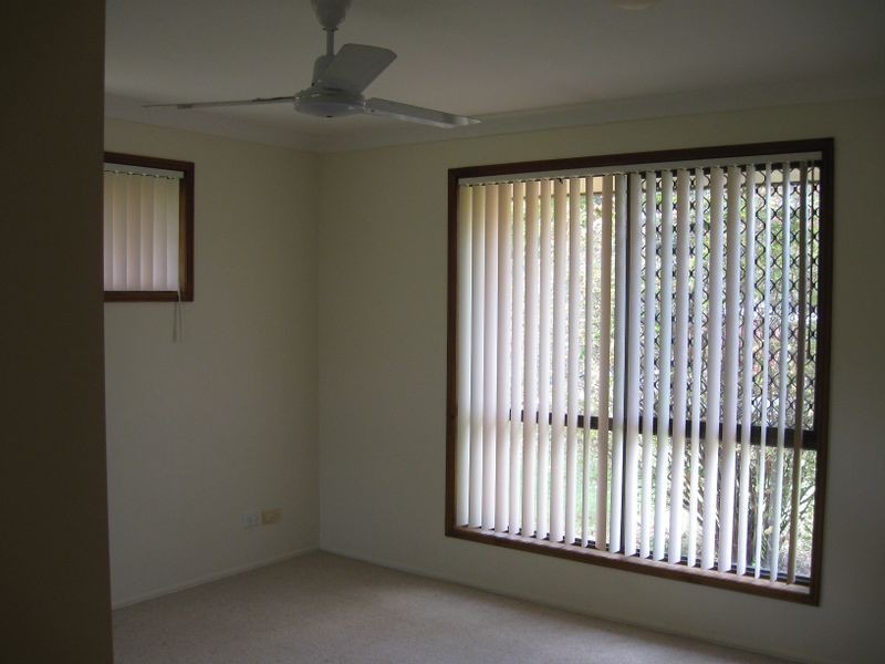 5 Loveanius Street, Silkstone QLD 4304