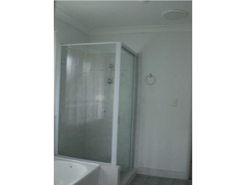 5 Willowtree Drive, Flinders View QLD 4305
