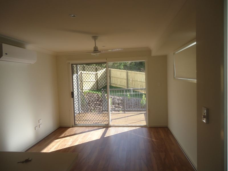 1/38 b Brentwood Drive, Bundamba QLD 4304