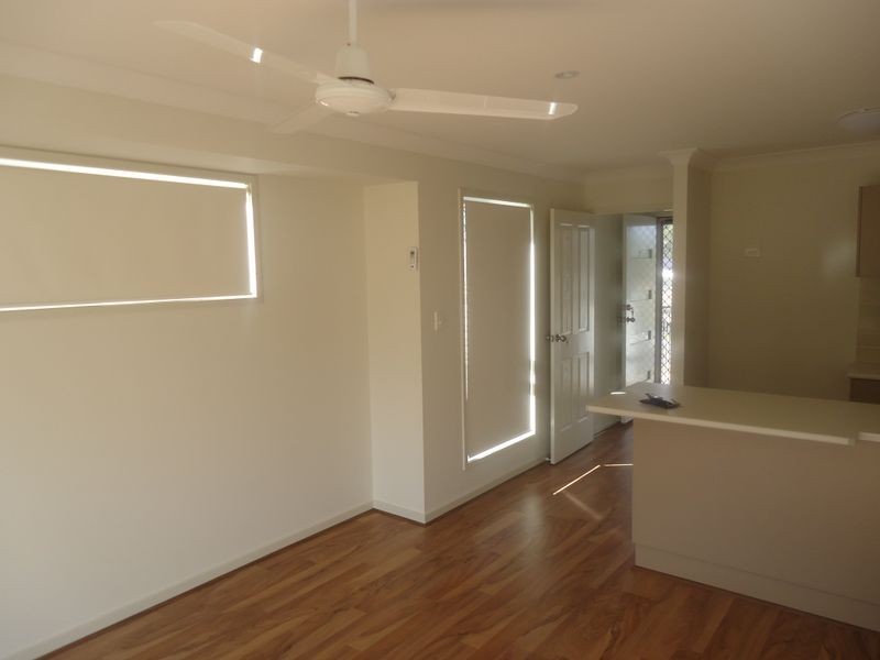 1/38 b Brentwood Drive, Bundamba QLD 4304