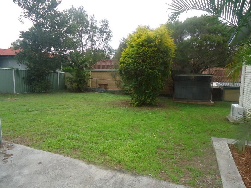 10 Fahy Street, Brassall QLD 4305