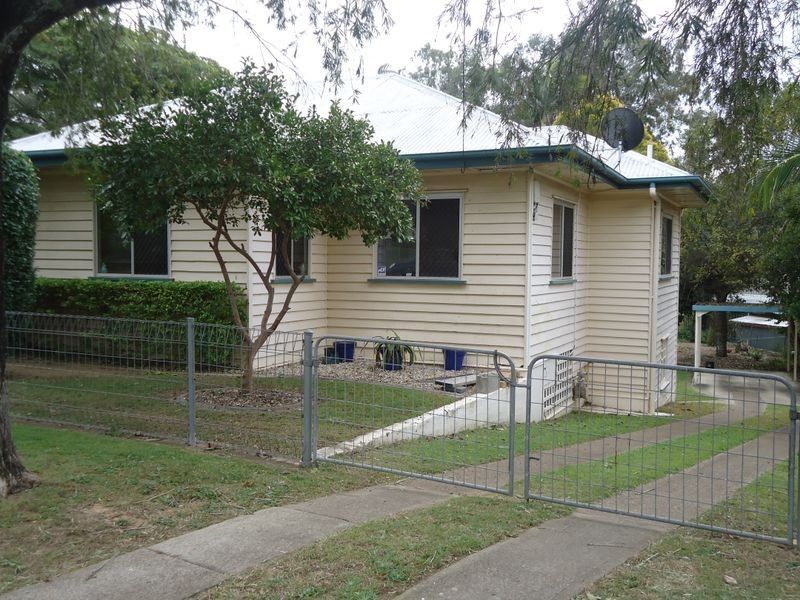 14 Wyndam Street, North Ipswich QLD 4305