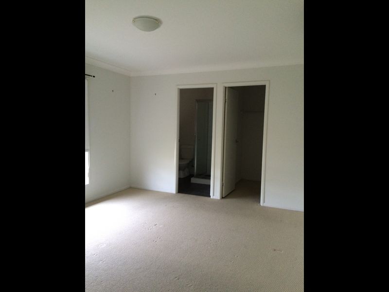 5 Varley Street, Lowood QLD 4311