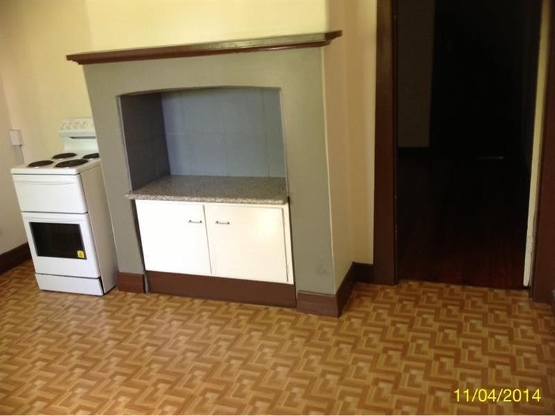 1/5 Coolibah st, Silkstone QLD 4304