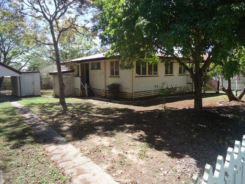 2 Baillieston Street, Leichhardt QLD 4305