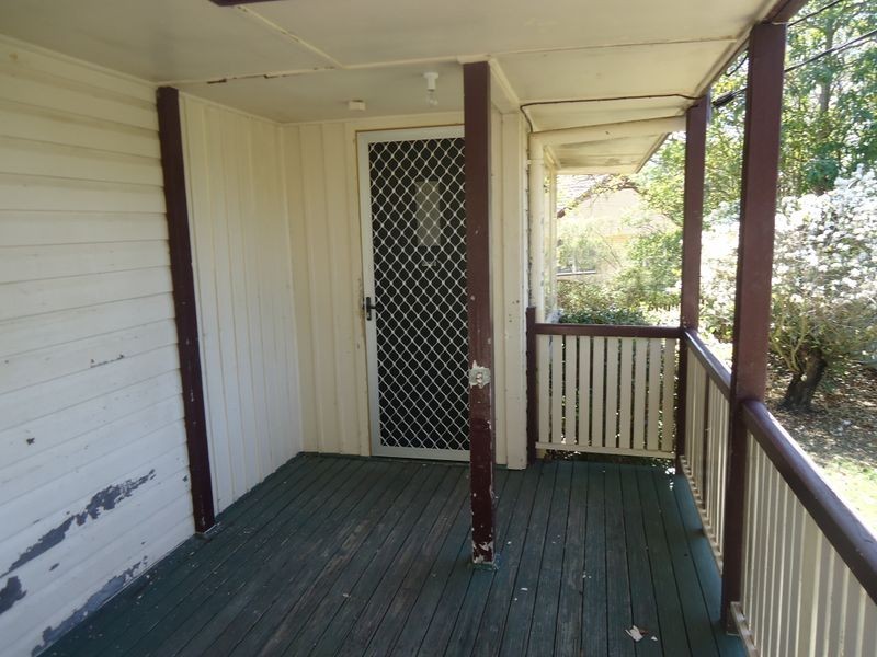 2 Baillieston Street, Leichhardt QLD 4305