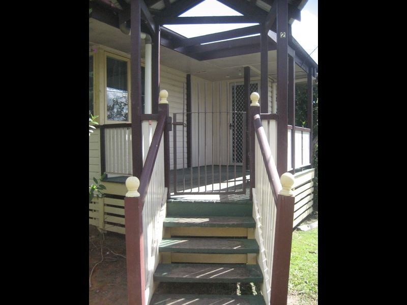 2 Baillieston Street, Leichhardt QLD 4305