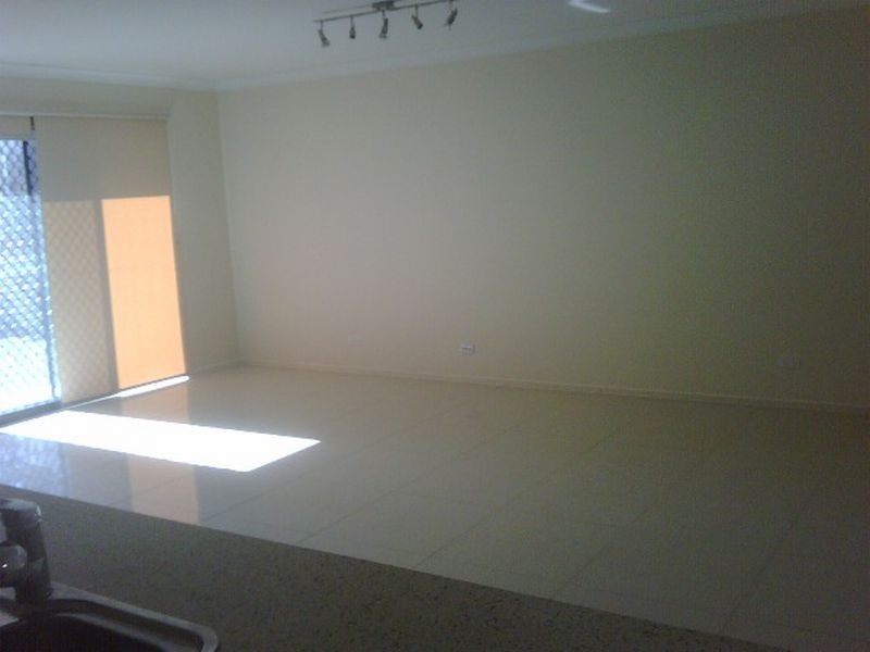 37 Burswood Close, Wulkuraka QLD 4305