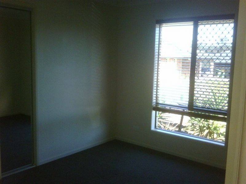 37 Burswood Close, Wulkuraka QLD 4305