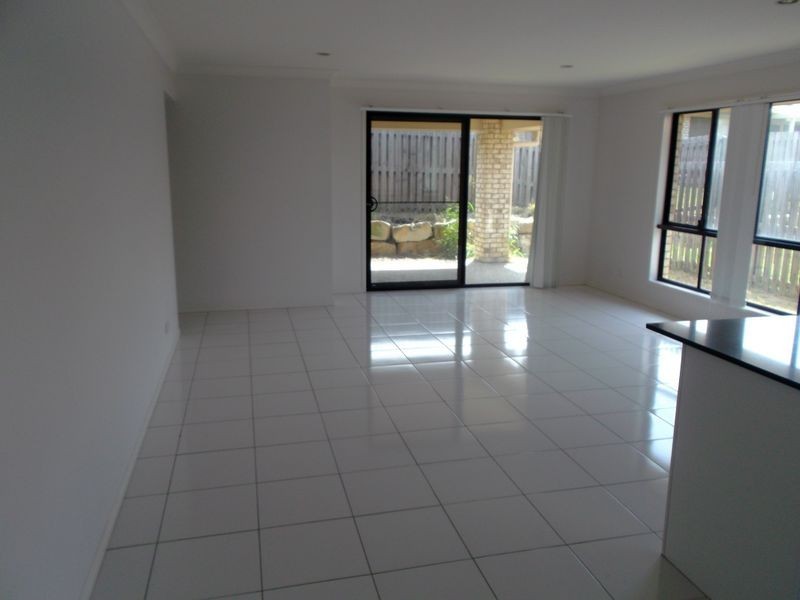 27 Moonlight Drive, Brassall QLD 4305