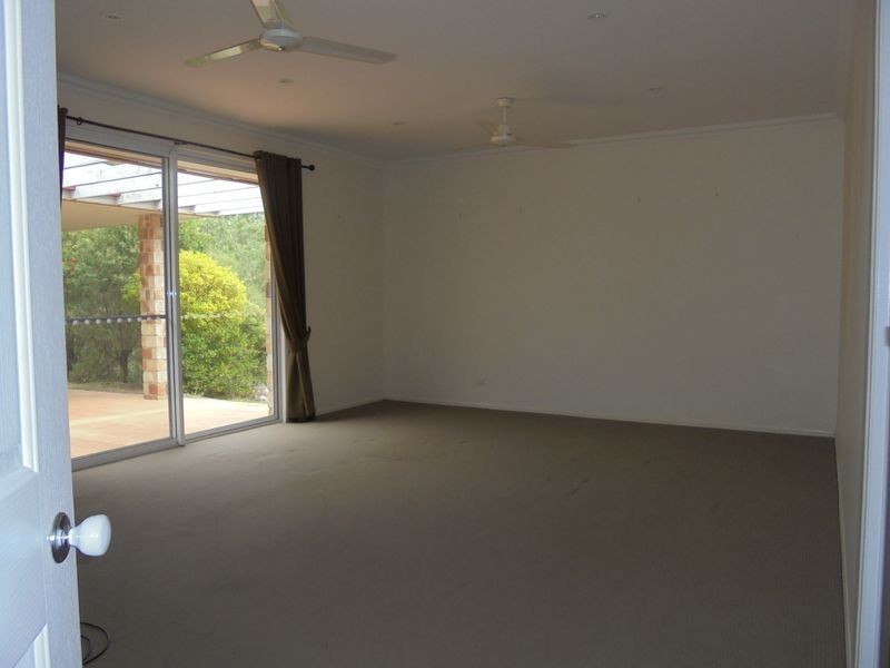 286 Eastfield Court, Deebing Heights QLD 4306