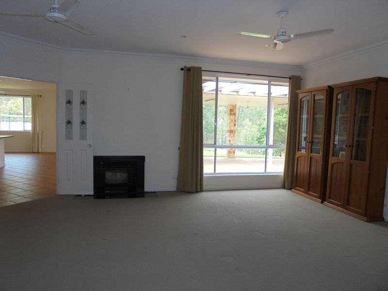 286 Eastfield Court, Deebing Heights QLD 4306