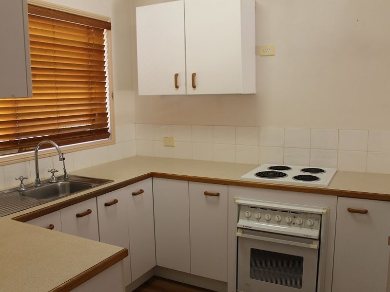 3/13-15 Booval Street, Booval QLD 4304