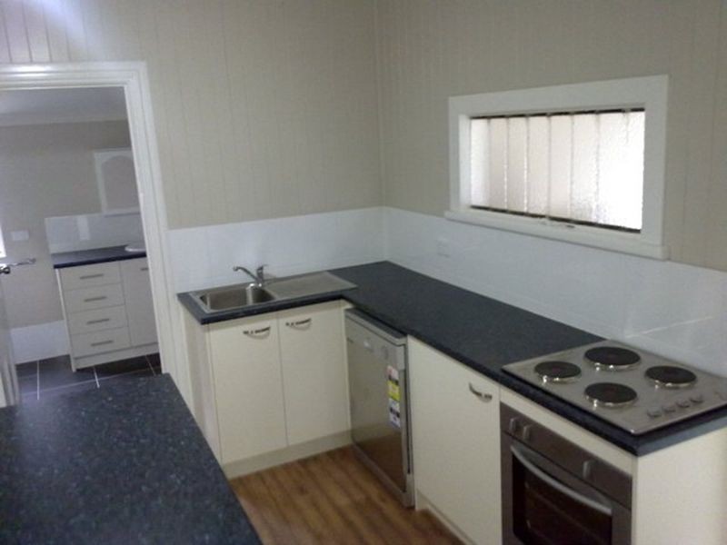 4 Scott Street, Goodna QLD 4300